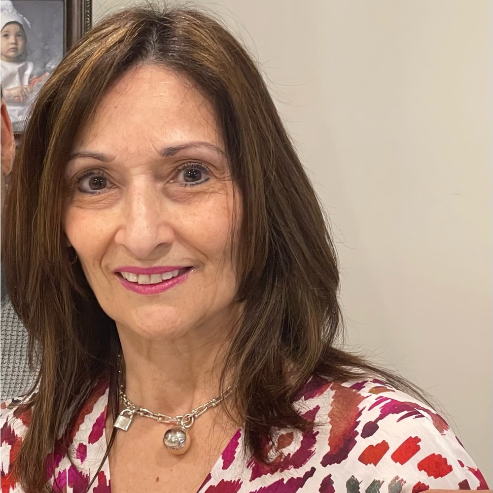 Meet your Posher, Hana